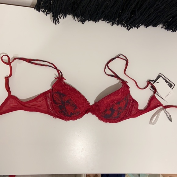 Marie Jo Red Lace Bra - Picture 2 of 5